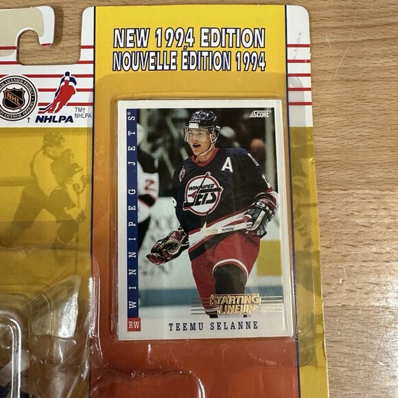 1994 Starting Lineup TEEMU SELANNE Hockey Figure  NHL  Winnipeg Jets Figurine - Picture 4 of 4